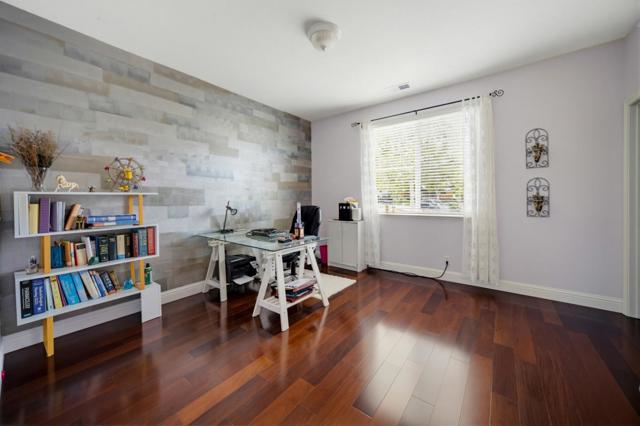 4455 Ocean Heights Court, Seaside CA: https://media.crmls.org/mediaz/24dfed4f-7f6a-4223-b97e-c9b1eefbfea8.jpg