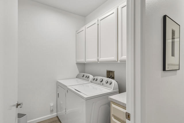 110 Celano Circle, Palm Desert CA: https://media.crmls.org/mediaz/24dffc66-10b2-43aa-8b11-37d664b5bc2a.jpg