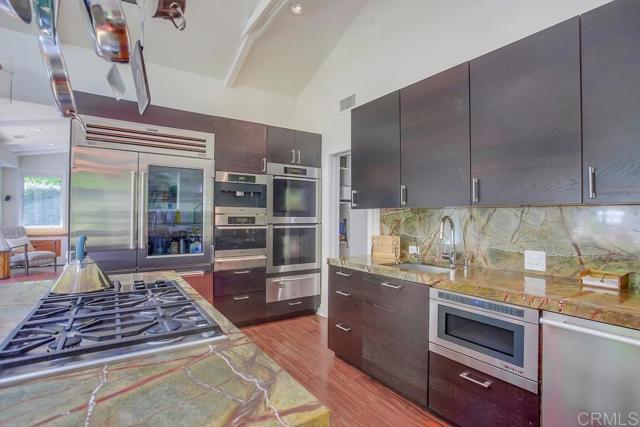 Detail Gallery Image 20 of 55 For 907 Poppy Lane, Carlsbad,  CA 92011 - 4 Beds | 4 Baths