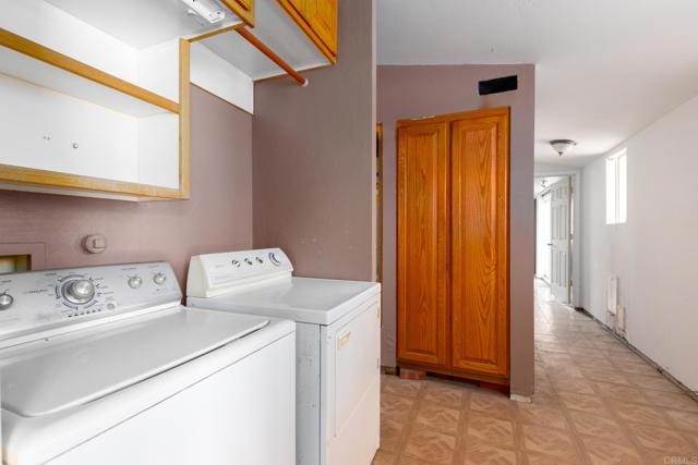 7701 Marie Avenue, La Mesa CA: https://media.crmls.org/mediaz/24e0fc99-c846-41e9-bda1-eda0b0893522.jpg