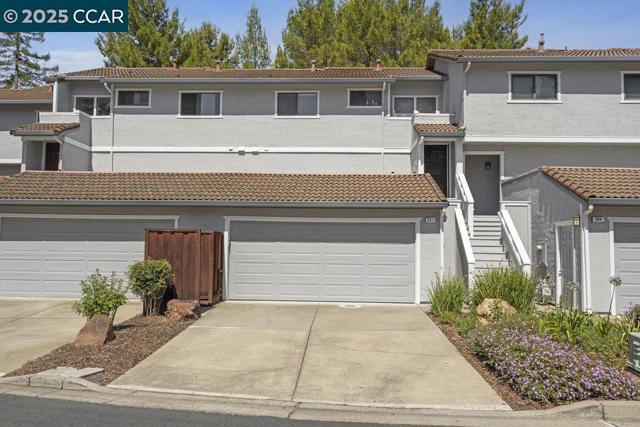 321 Via Cordova Ln, Martinez CA: https://media.crmls.org/mediaz/24e1085b-1261-4dfd-b270-8fff023f63c8.jpg