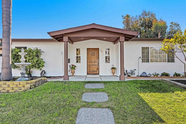 Detail Gallery Image 2 of 37 For 731 Teaberry St, Encinitas,  CA 92024 - 3 Beds | 2 Baths