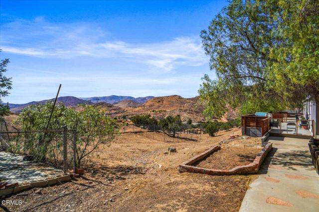 Detail Gallery Image 9 of 25 For 510 E Soledad Rd, Palmdale,  CA 93510 - 4 Beds | 3 Baths