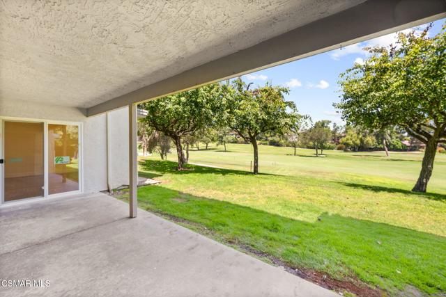 12016 Caminito Campana, San Diego CA: https://media.crmls.org/mediaz/24e1a879-af0b-4be8-96e2-b2a516e57f33.jpg