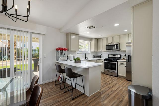66424 San Juan Road, Desert Hot Springs CA: https://media.crmls.org/mediaz/24e1af1a-4393-4bff-a520-6c6a2c55f097.jpg