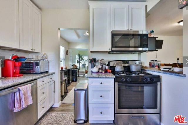 Image 11 of 47 For 3996 Teak Street