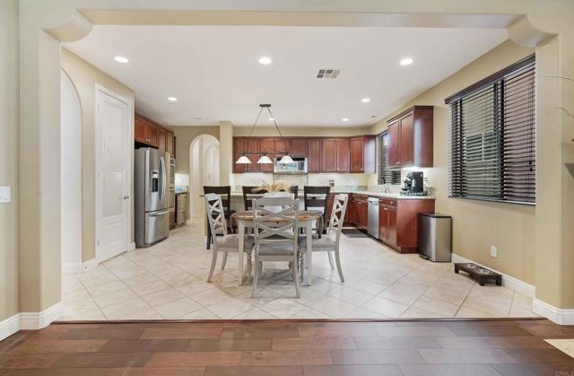 Image 5 of 28 For 1327 Silver Hawk Way