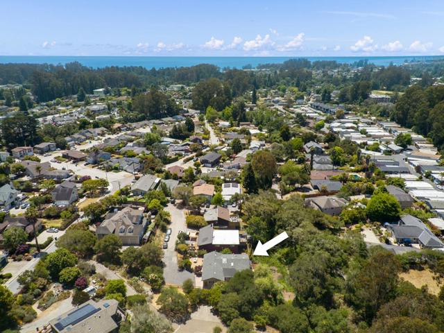 3407 Maplethorpe Lane, Soquel CA: https://media.crmls.org/mediaz/24e23688-79a6-4385-a5b5-ac68ee4ff040.jpg