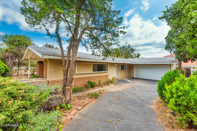 15546 Olden Street, Sylmar CA: https://media.crmls.org/mediaz/24e30add-d31c-403c-b070-41274245506b.jpg