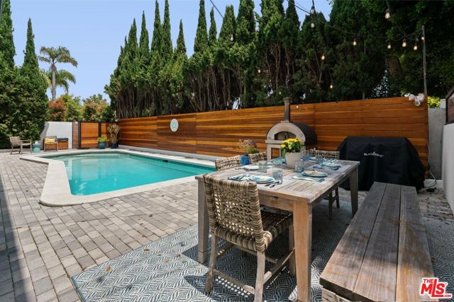 3134 Granville Avenue, Los Angeles CA: https://media.crmls.org/mediaz/24e3f746-91bb-468f-b765-c0aad9b34955.jpg