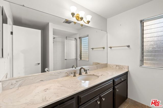 4771 La Villa Marina, Marina del Rey CA: https://media.crmls.org/mediaz/24e598a6-07ef-461f-97cf-2a5e9726fe58.jpg