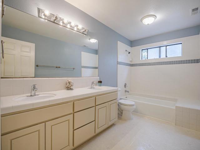 3040 Pacific Heights Drive, Aptos CA: https://media.crmls.org/mediaz/24e77c73-6e19-48aa-9064-f14d809462a2.jpg