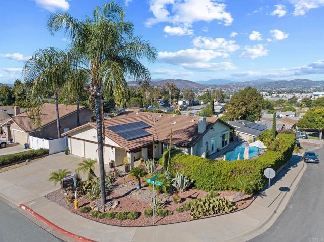 Detail Gallery Image 5 of 55 For 731 Dewane Dr, El Cajon,  CA 92020 - 3 Beds | 3 Baths