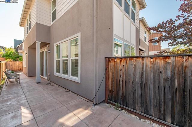 4338 Healdsburg Way, Dublin CA: https://media.crmls.org/mediaz/24e9ba32-22e3-49ac-9a13-1c8627c780ac.jpg