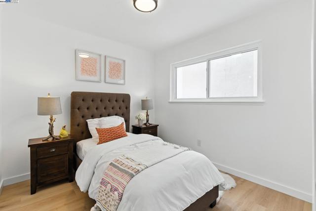 100 Byrne St, Daly City CA: https://media.crmls.org/mediaz/24eb25b1-6ee2-4f81-9264-6d1cac88a5df.jpg