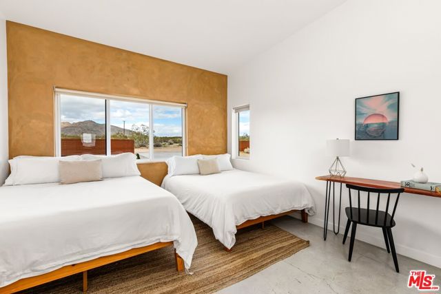 4375 Border Avenue, Joshua Tree CA: https://media.crmls.org/mediaz/24eb6038-e865-4dc7-b4d8-3213961bb3e0.jpg