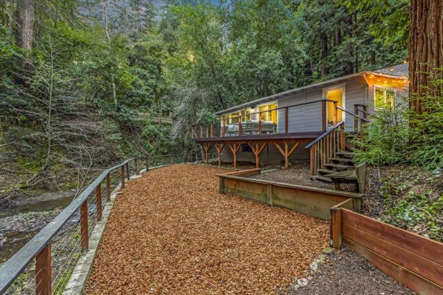 560 River Drive, Boulder Creek CA: https://media.crmls.org/mediaz/24ebc79e-b055-413d-af51-4b55c33bb6e2.jpg