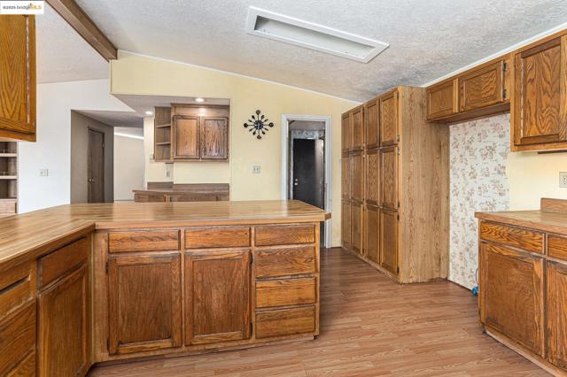 345 Benet Ct, Bethel Island CA: https://media.crmls.org/mediaz/24ec2870-d0c0-4df2-a044-281620be9ccb.jpg
