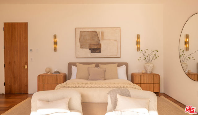 12752 Mulholland Drive, Beverly Hills CA: https://media.crmls.org/mediaz/24ec9e28-86f9-4703-9441-aebf912f1a14.jpg