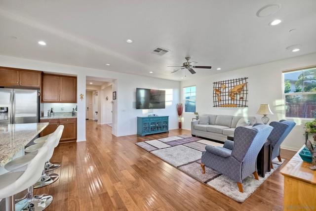7000 Mariposa, Santee CA: https://media.crmls.org/mediaz/24ecbc65-f254-4e5d-81c4-1b99e6230a98.jpg