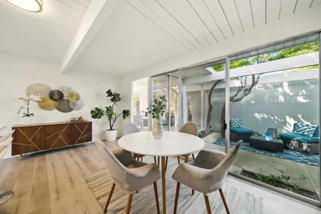 200 Loon Court, Foster City CA: https://media.crmls.org/mediaz/24ed0875-798e-4314-b986-c3c28a2912e7.jpg