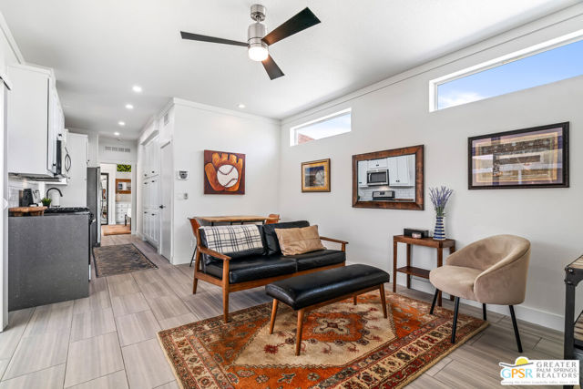 112 Pali Drive, Palm Springs CA: https://media.crmls.org/mediaz/24ed3e6d-dae2-4b78-9fbe-020ce73eeeb7.jpg