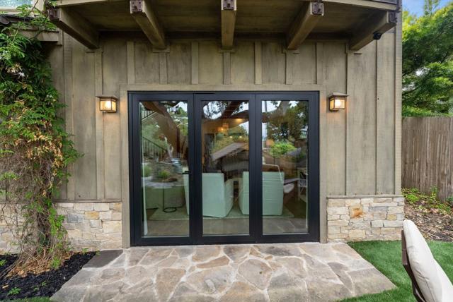 5 NE of 4th on Lopez, Carmel CA: https://media.crmls.org/mediaz/24ed42e5-bd1e-4774-8725-ff496c8bae38.jpg