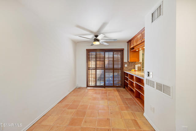 28831 Oakpath Drive, Agoura Hills CA: https://media.crmls.org/mediaz/24ed4927-c34c-478f-b980-94275256faf2.jpg