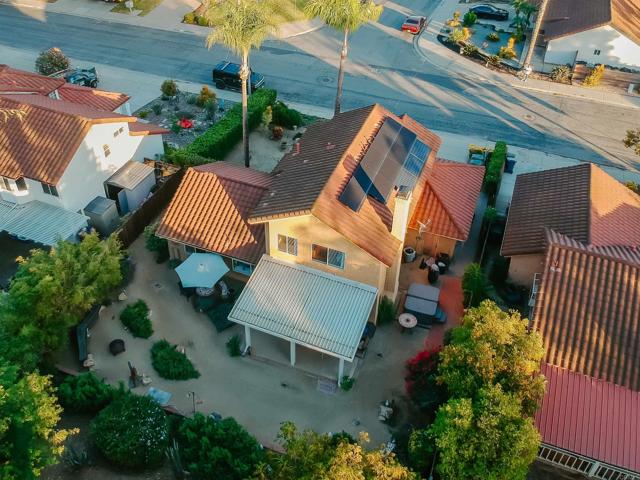 Detail Gallery Image 25 of 27 For 1715 Las Palmas Ln, Escondido,  CA 92026 - 3 Beds | 2/1 Baths