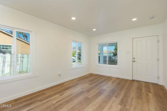 Detail Gallery Image 5 of 17 For 238 Stanford St, Santa Paula,  CA 93060 - 2 Beds | 1 Baths