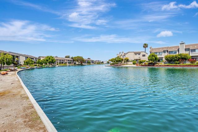 823 Perseus Lane, Foster City CA: https://media.crmls.org/mediaz/24ee36f0-cb12-4f80-a25b-0bee50ffae32.jpg