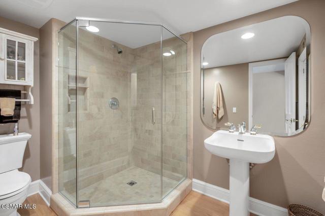 1495 N View Drive, Westlake Village CA: https://media.crmls.org/mediaz/24ee6407-478d-4223-9642-4dc312479194.jpg