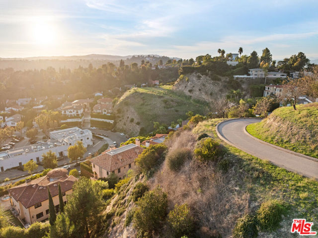 Drew Fenton | 3025 N Beverly Glen Cr Los Angeles CA | MLS: 7410657 Drew Fenton | 3025 N Beverly Glen Cr Los Angeles CA | MLS: 7410657