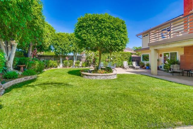 Plenty of room for kids, pets, and entertaining!