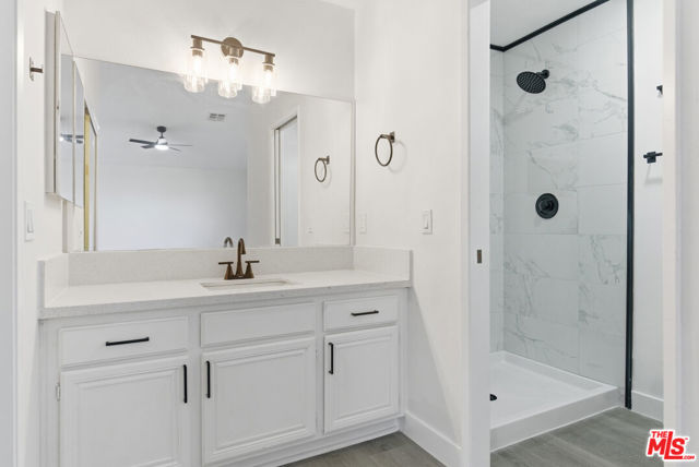 3531 Southview Court, Palmdale CA: https://media.crmls.org/mediaz/24efb926-bf91-404a-a136-70d01986cb7e.jpg