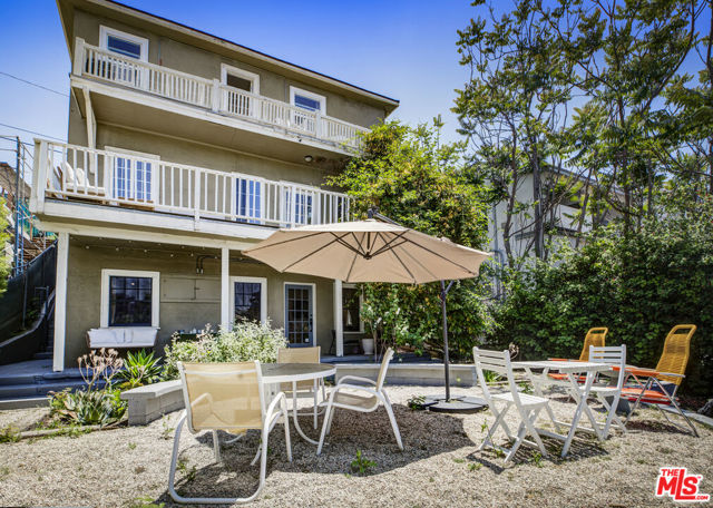 1120 W Edgeware Road, Los Angeles CA: https://media.crmls.org/mediaz/24efdce1-3e34-41ee-926e-567fb6fd932d.jpg