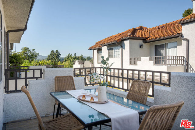 24470 Kathleen Drive, Laguna Niguel CA: https://media.crmls.org/mediaz/24f07278-d4e4-40b1-a01c-5f76da3717b7.jpg