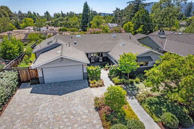 15700 Kavin Lane, Los Gatos CA: https://media.crmls.org/mediaz/24f08b89-fd8b-42be-9af1-423950e740ed.jpg