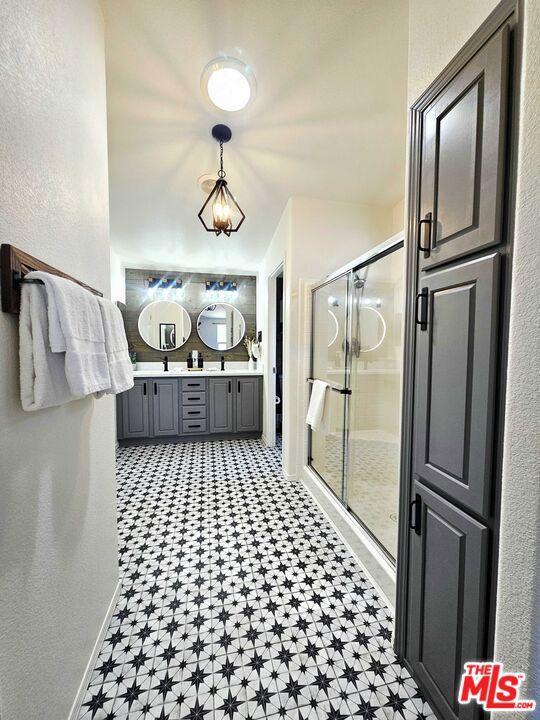 3838 Indian Cove Road,  CA: https://media.crmls.org/mediaz/24f1868e-03ec-42f9-be6a-a4fba3cb9f04.jpg