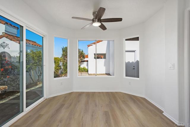 4905 Alicante Way, Oceanside CA: https://media.crmls.org/mediaz/24f23d84-0be0-4c09-8509-5e7aa74efbab.jpg