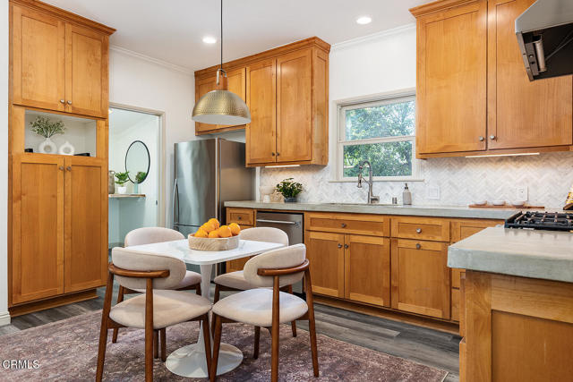 Detail Gallery Image 8 of 58 For 958 E Orange Grove Bld, Pasadena,  CA 91104 - 6 Beds | 4 Baths