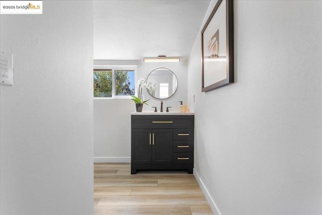 5665 Victoria LN, Livermore CA: https://media.crmls.org/mediaz/24f3f201-2267-4226-9e14-8ca281453bc2.jpg