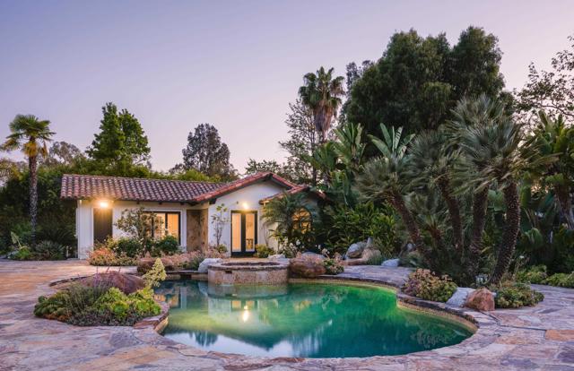 17550 Via De Fortuna, Rancho Santa Fe CA: https://media.crmls.org/mediaz/24f4dfe1-f2d4-416a-b1ed-fd09c3478d30.jpg
