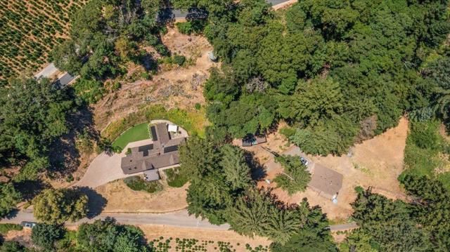 19960 Skyline Boulevard, Los Gatos CA: https://media.crmls.org/mediaz/24f561c6-448d-46c7-9bc8-6901fe8a552c.jpg