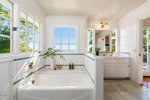 Detail Gallery Image 34 of 62 For 427 Long Canyon Rd, Bradbury,  CA 91008 - 5 Beds | 5/1 Baths