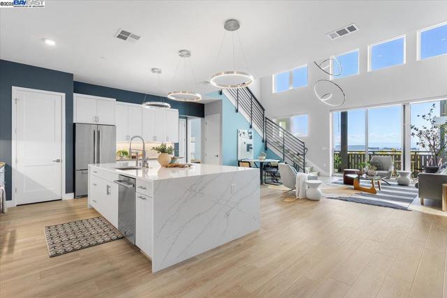 2250 Kilowatt Way, Fremont CA: https://media.crmls.org/mediaz/24f6b8f7-0725-45a1-b0a2-f8d939c08d33.jpg