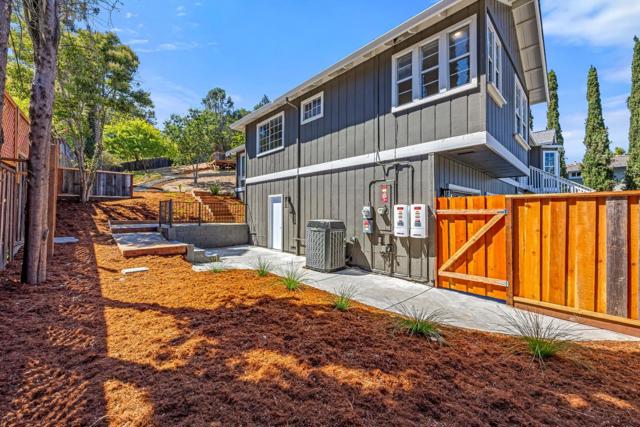 1403 Welburn Avenue, Gilroy CA: https://media.crmls.org/mediaz/24f6e5a1-9d2e-4f3b-bdd8-ddc552efba5d.jpg