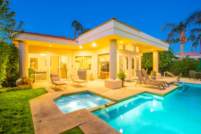 75273 Spyglass Drive, Indian Wells CA: https://media.crmls.org/mediaz/24f71751-04bf-4b7b-8b57-af349e4e755a.jpg