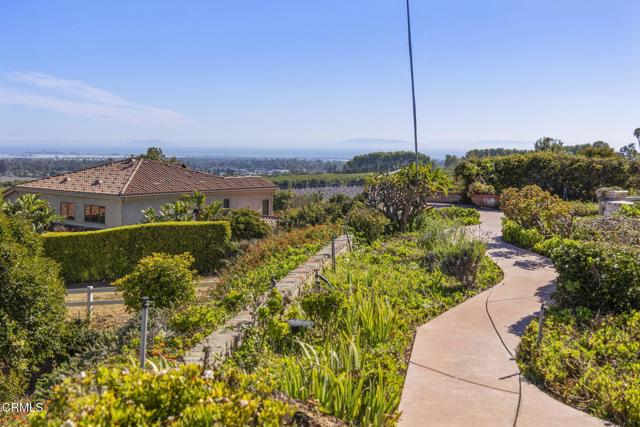 7090 El Malabar Drive, Ventura CA: https://media.crmls.org/mediaz/24f71935-5c7e-40aa-91f2-bf35f2a10b82.jpg