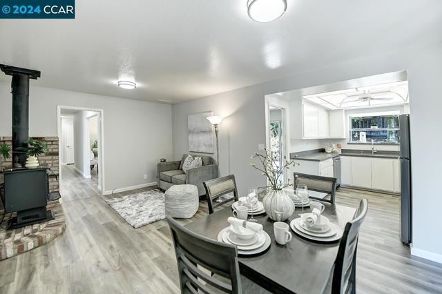 Image 26 of 58 For 640 Keith Court